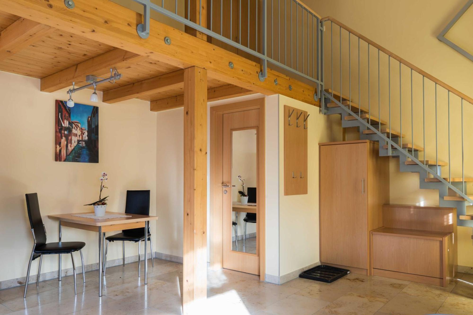 Muellers Weingut Und Weinstube Im Auerberg Apartment Nordheim  ภายนอก รูปภาพ